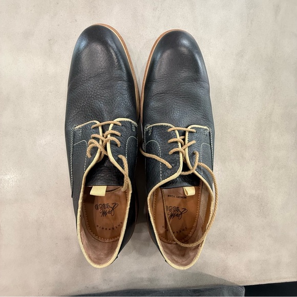 Johnston & Murphy Black and Brown Oxfords - Picture 4 of 5